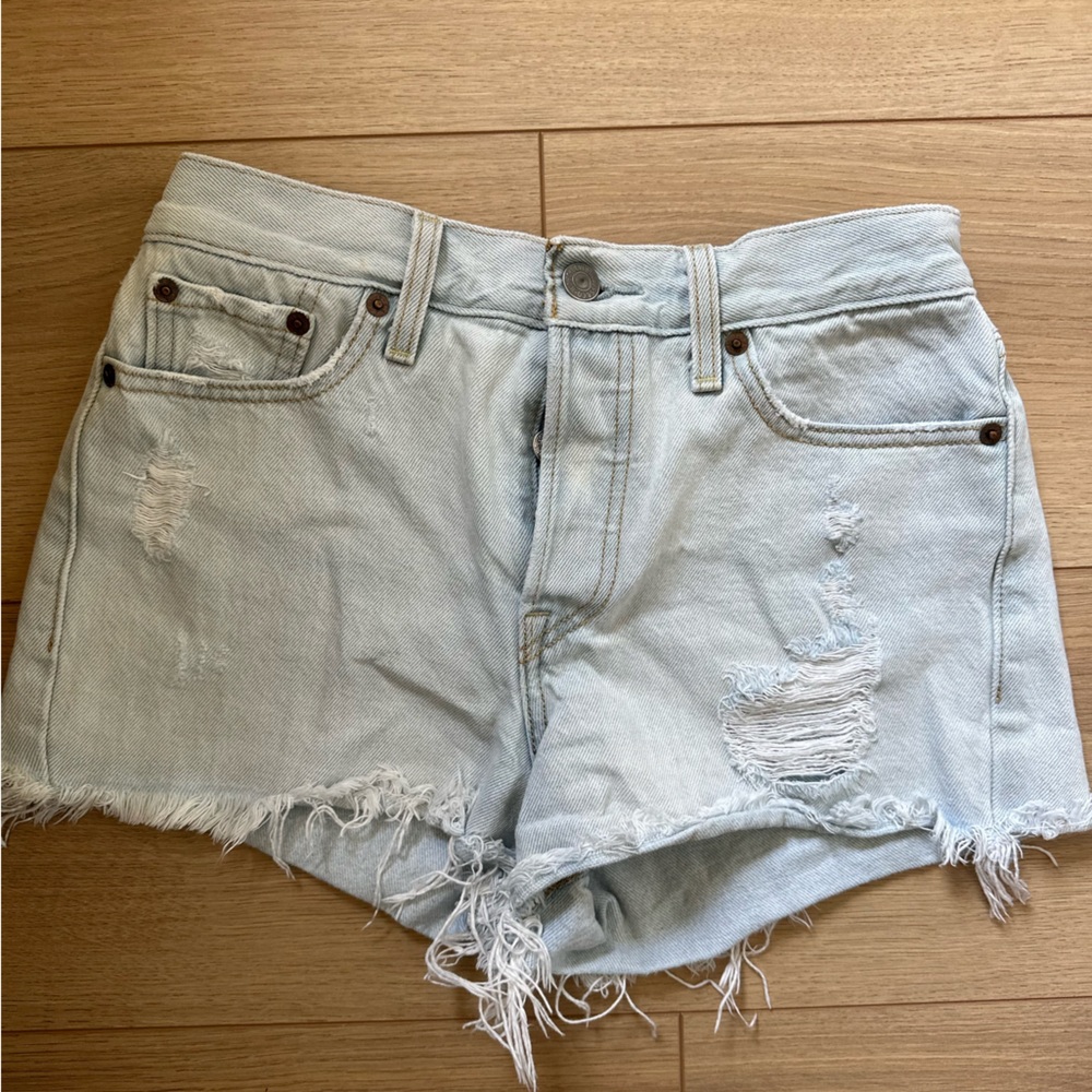 Levi Jean Shorts